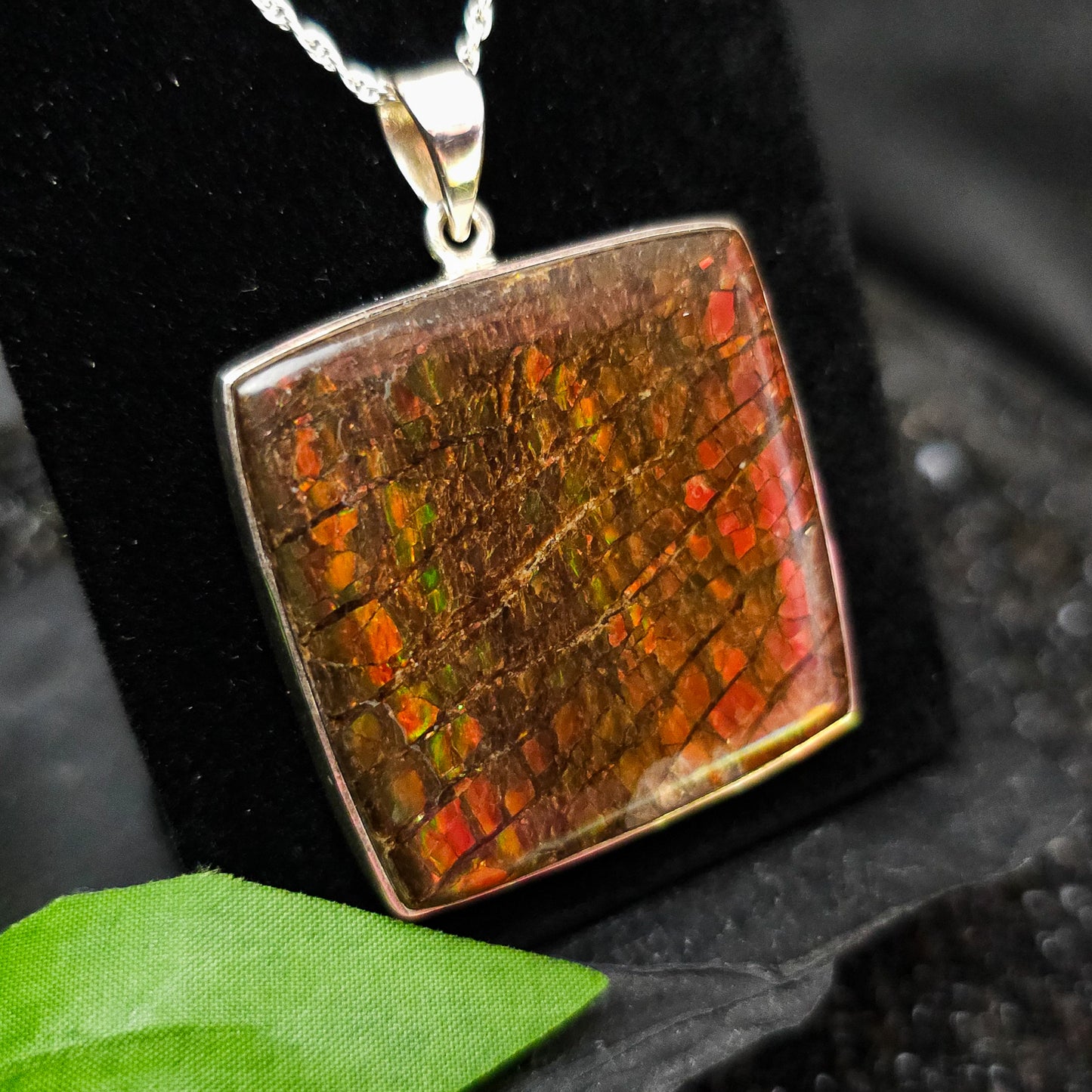 Ammolite Pendant No.573