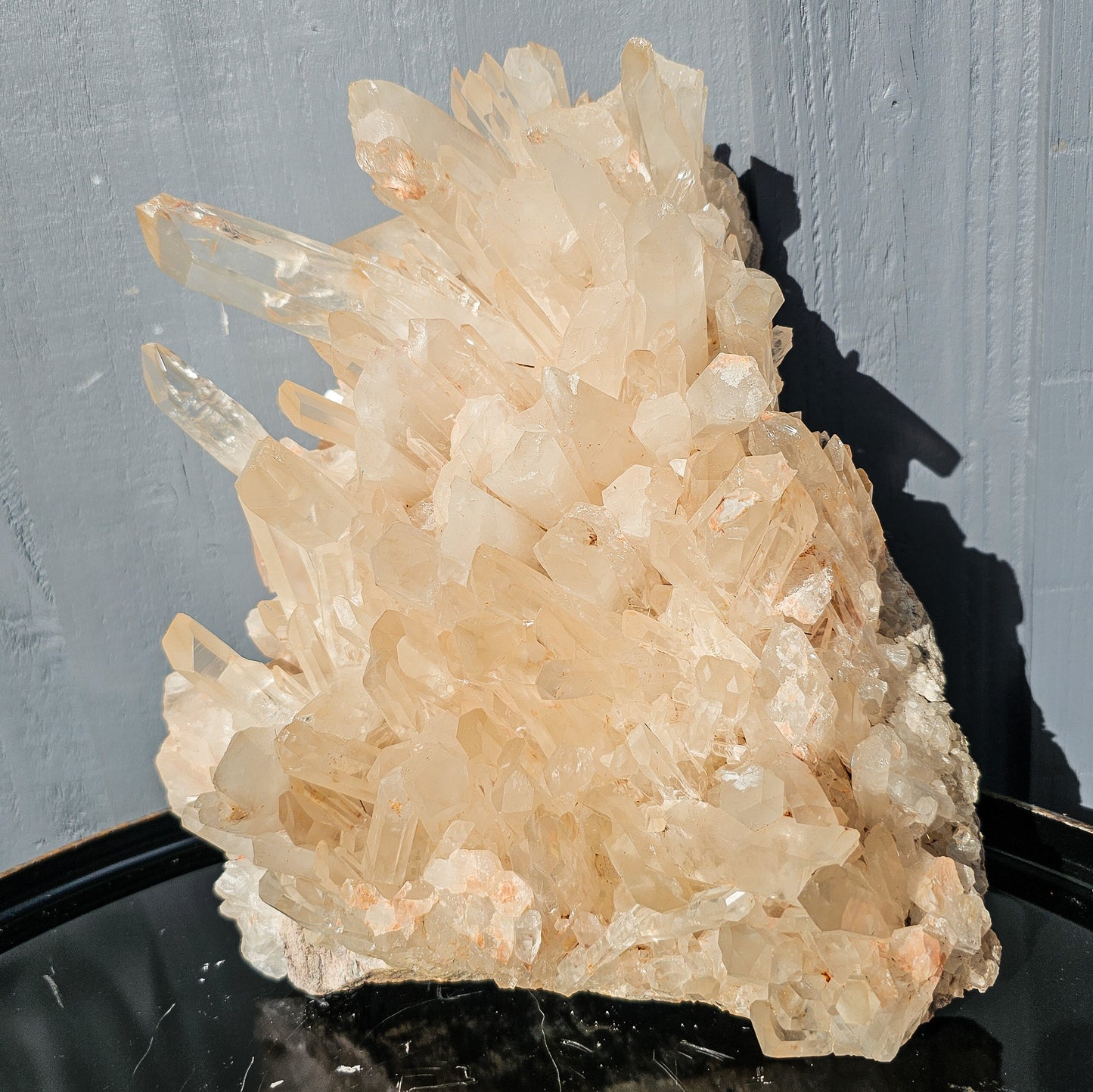 Large Quartz Cluster