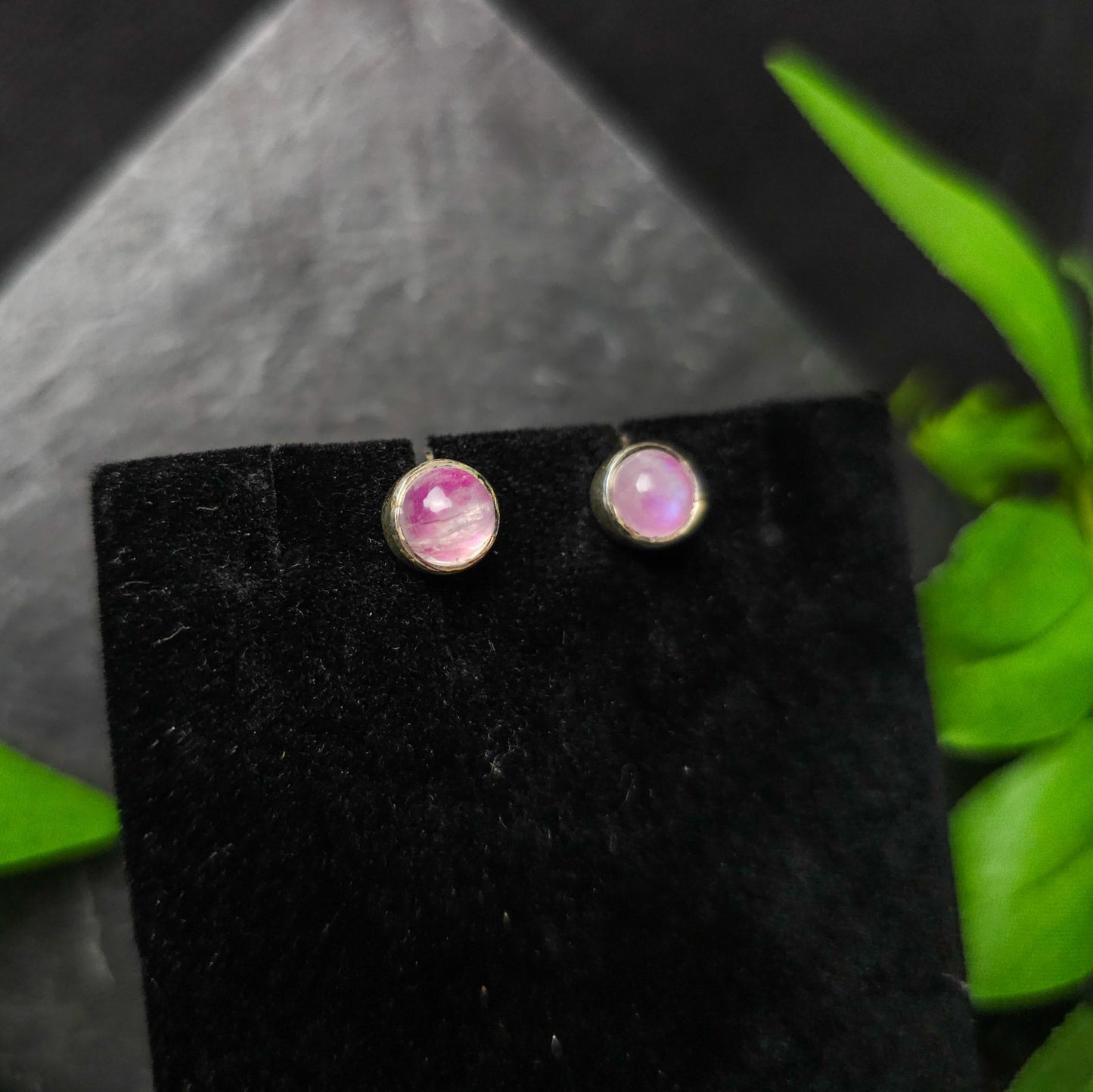 Moonstone Round Stud Earrings No. 533