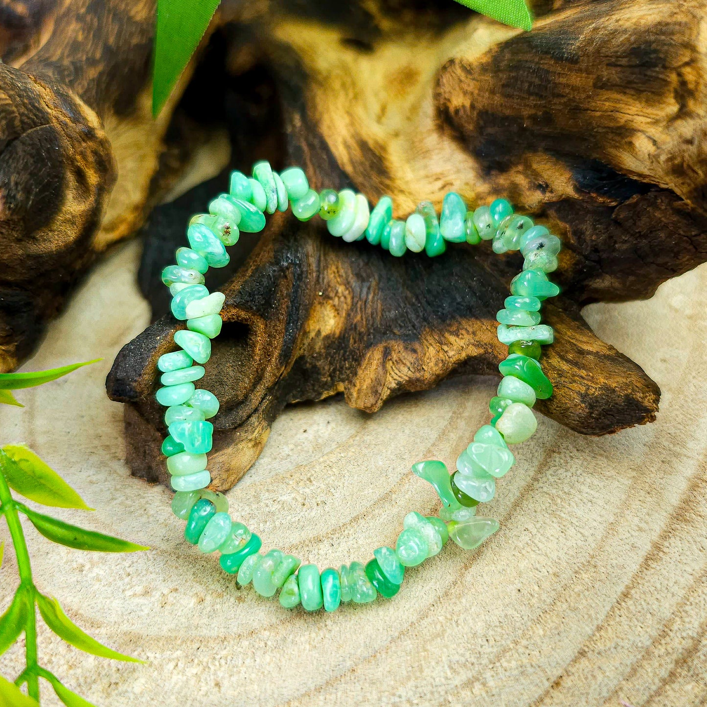 Chrysoprase chip stone bracelet