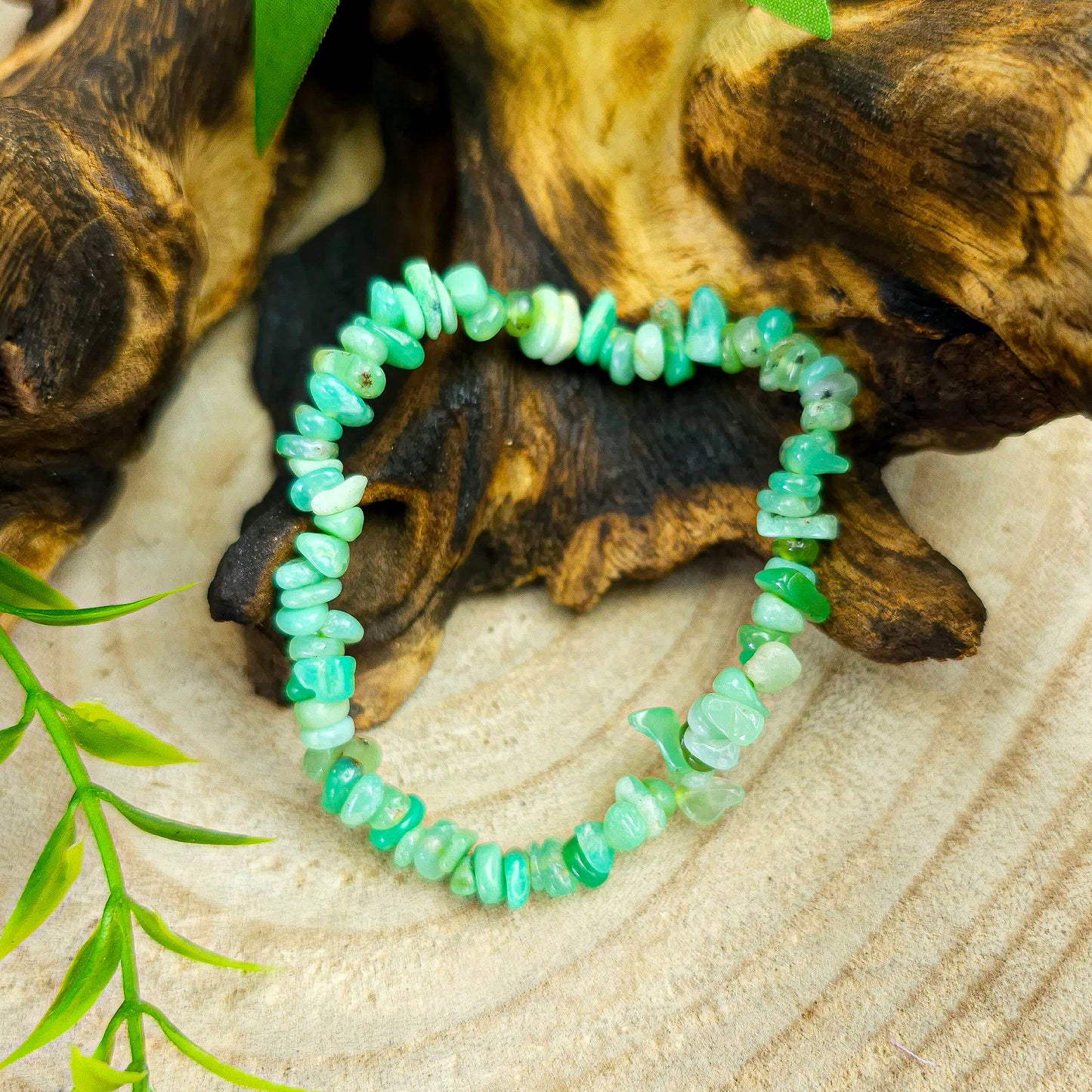 Chrysoprase chip stone bracelet