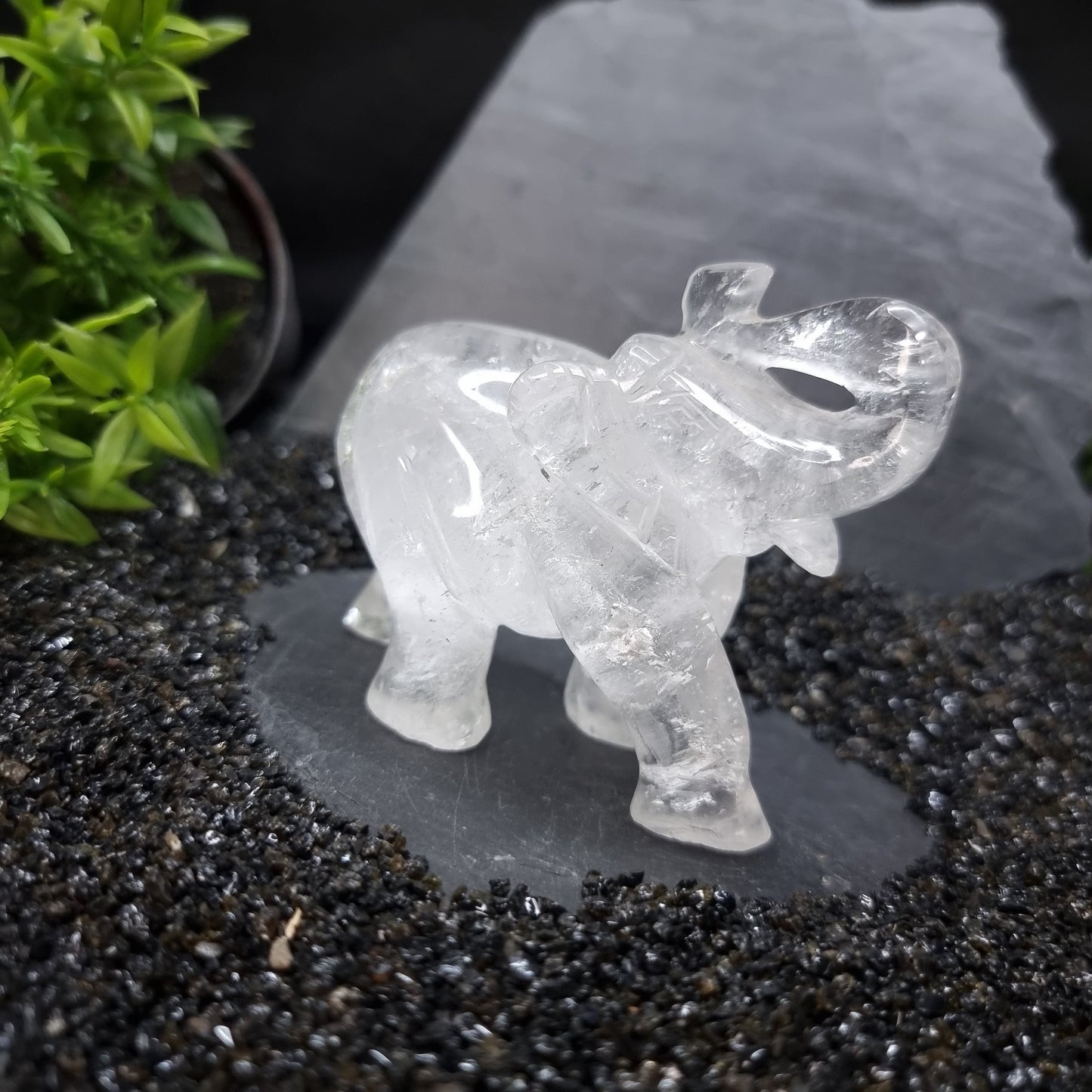 Quartz Elephant 6cm tall