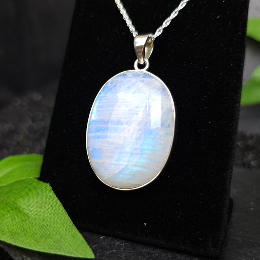 Rainbow Moonstone Pendant No. 64